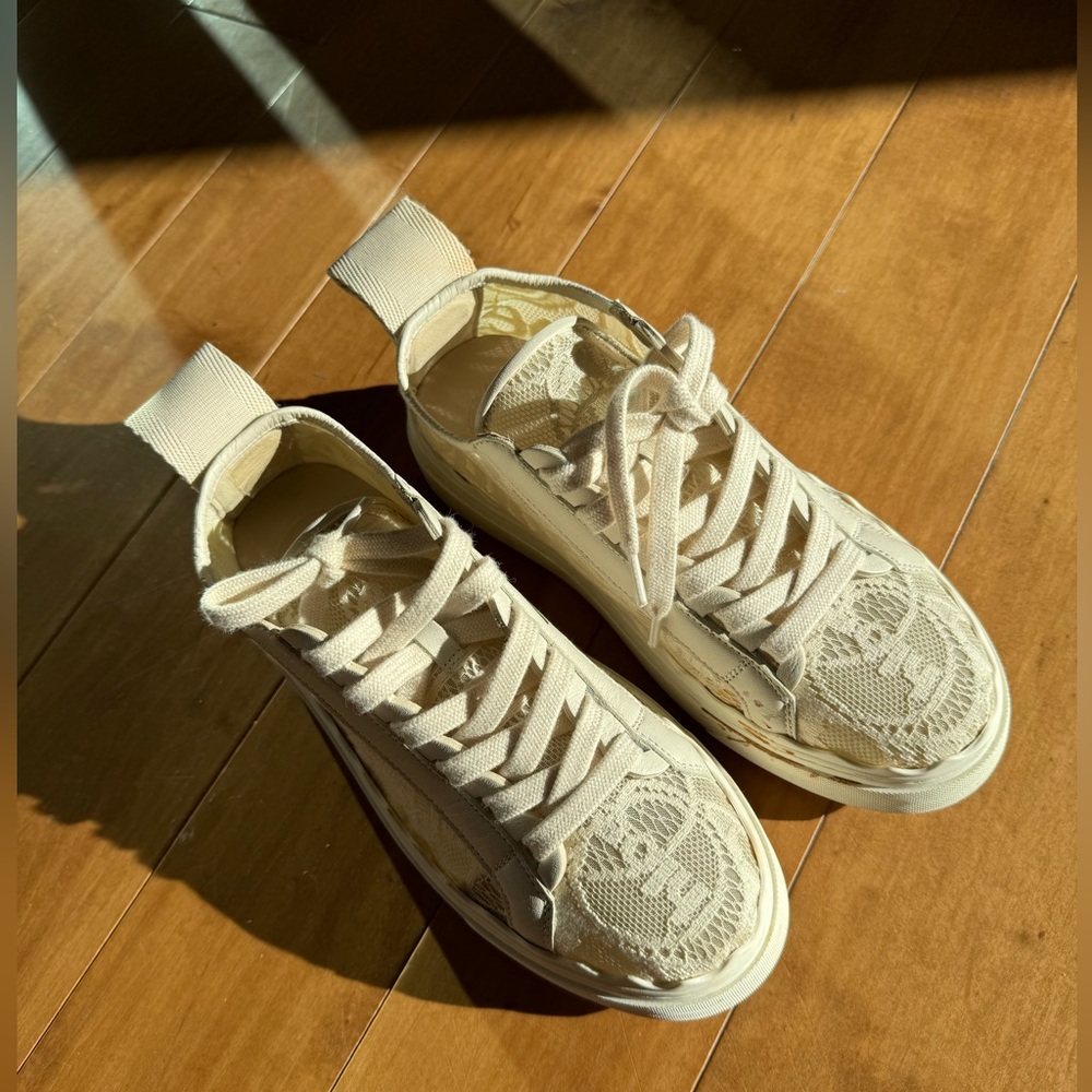 Chloe Cream Lace Sneakers